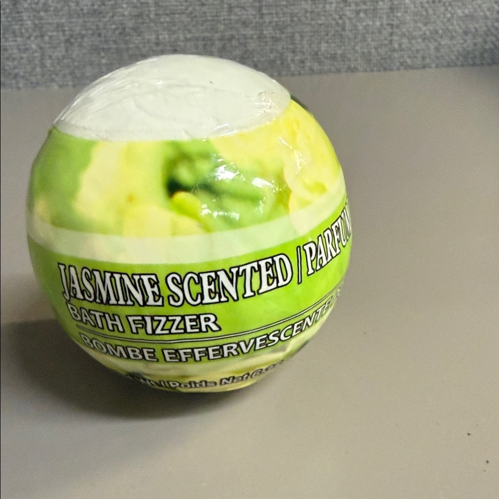 Jasmine Scented Bath Fizzer Bath Bomb Factory Sealed
